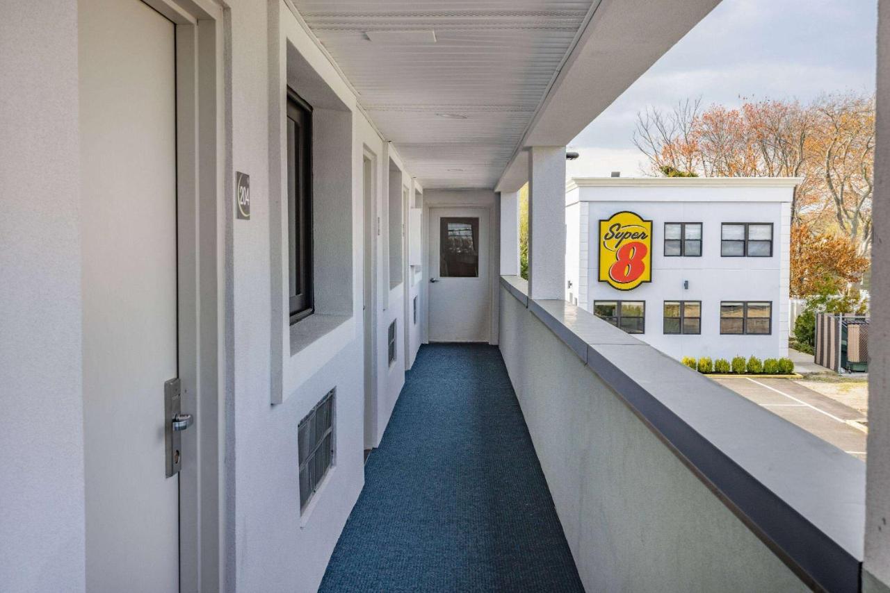 Super 8 By Wyndham Lindenhurst Kültér fotó