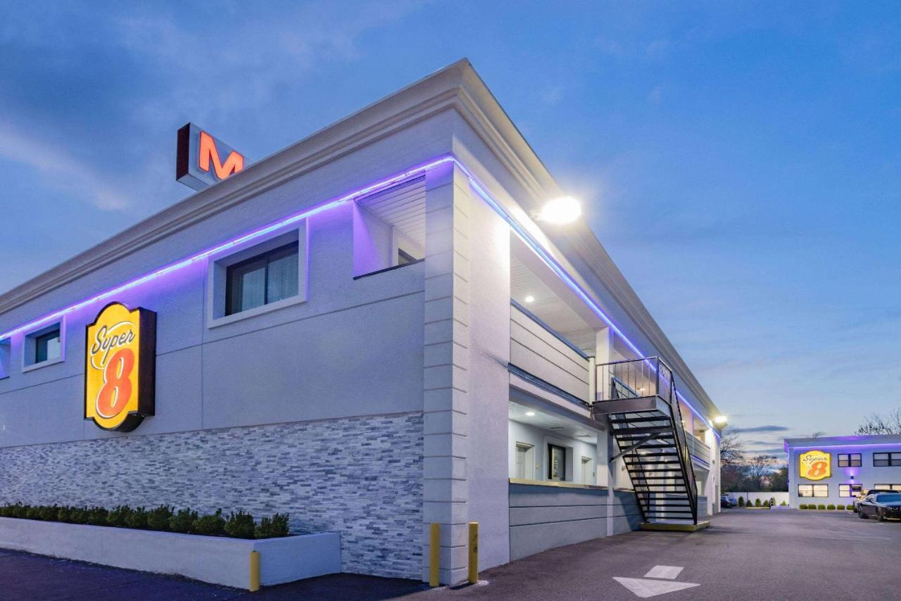 Super 8 By Wyndham Lindenhurst Kültér fotó